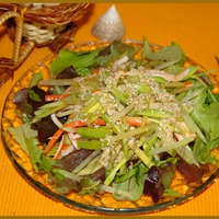 Салат из крабовых палочек с редькой