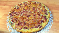 Пицца из кабачков с сыром и колбасой. Видео рецепт